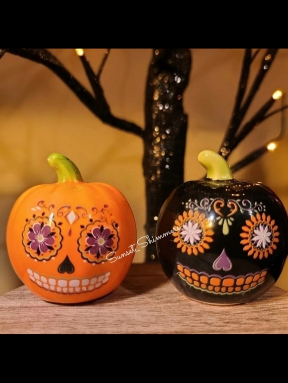 CRACKER Barrel Halloween SUGAR SKULL PUMPKIN Salt and Pepper Shaker Set New